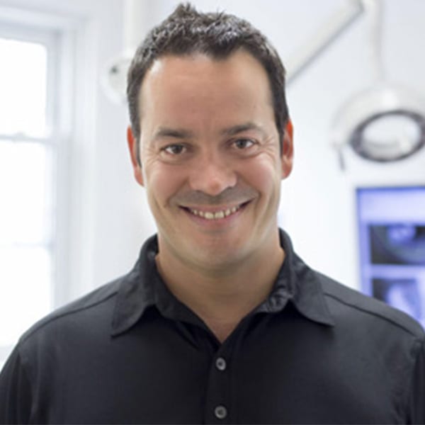 Dr Patrick Valois, Dentiste à Québec